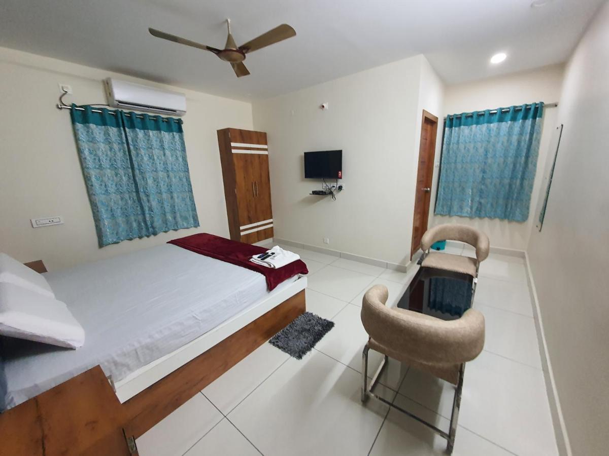 Kavuri Grand Bapatla Bagian luar foto