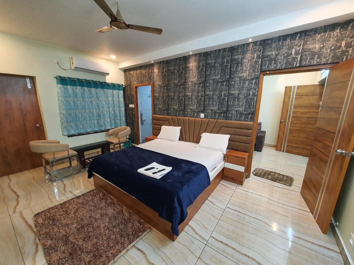 Kavuri Grand Bapatla Bagian luar foto